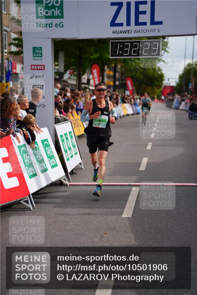 20.09.2026 - PSD Bank Halbmarathon LAZAROV Photography http://msf.ph/oto/10501906 20.09.2026 11:32:22 Ziel 4657 meine-sportfotos.de