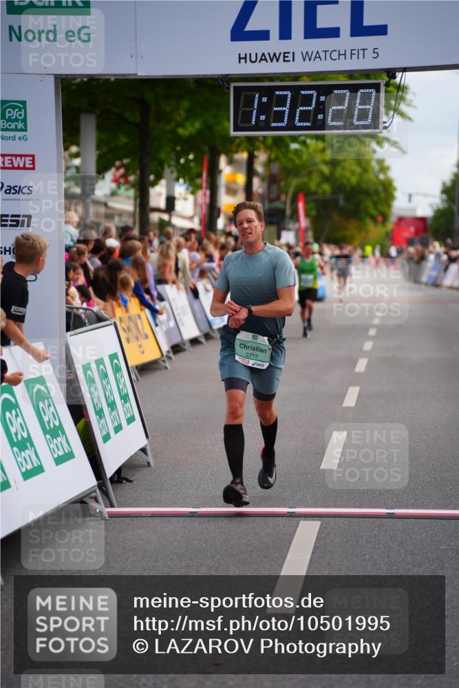 20.09.2026 - PSD Bank Halbmarathon LAZAROV Photography http://msf.ph/oto/10501995 20.09.2026 11:32:28 Ziel 2712, 4657 meine-sportfotos.de