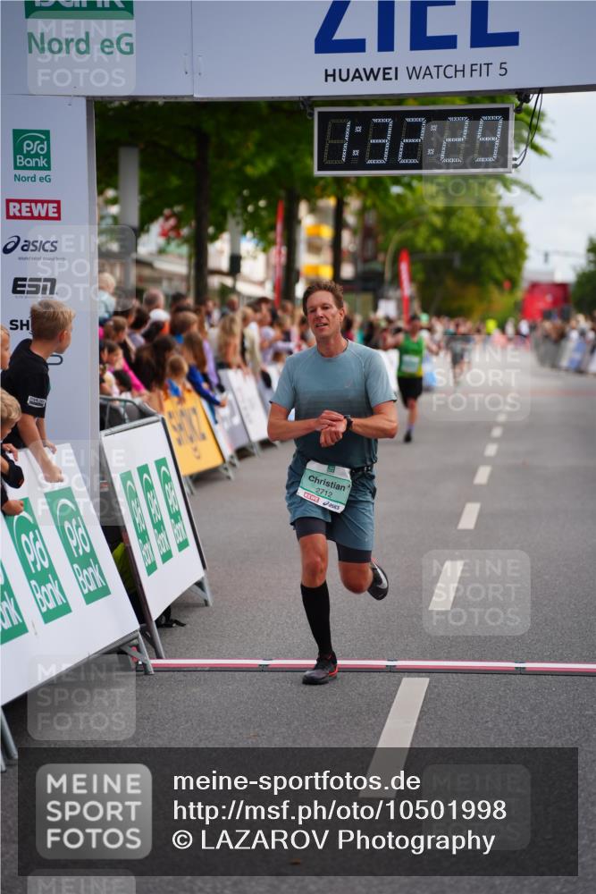 20.09.2026 - PSD Bank Halbmarathon LAZAROV Photography http://msf.ph/oto/10501998 20.09.2026 11:32:28 Ziel 2712, 4657 meine-sportfotos.de