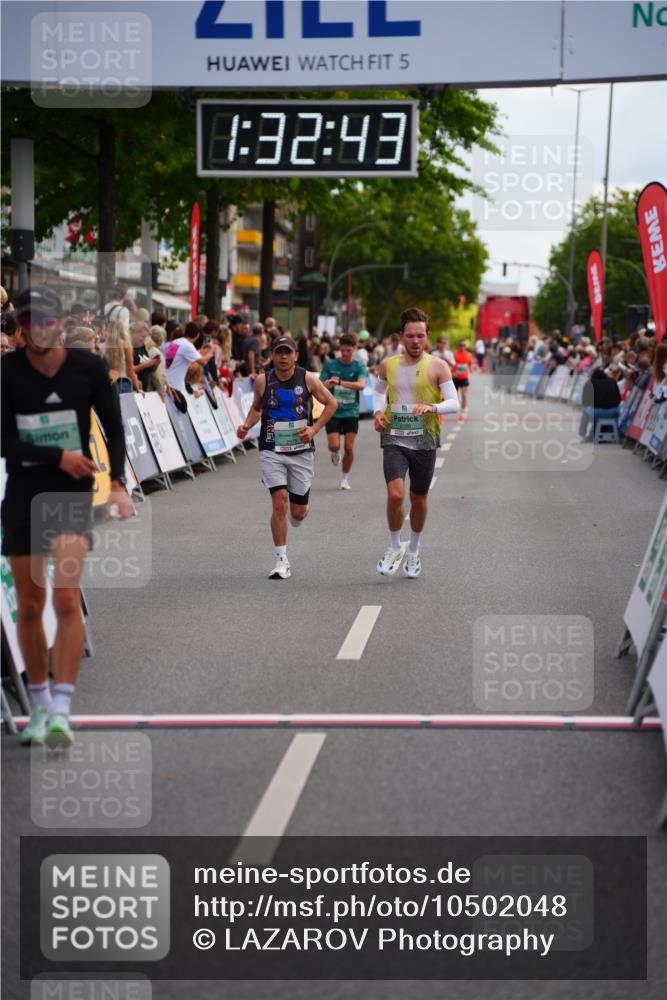 20.09.2026 - PSD Bank Halbmarathon LAZAROV Photography http://msf.ph/oto/10502048 20.09.2026 11:32:43 Ziel 1208, 2086, 2575 meine-sportfotos.de