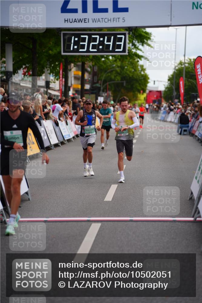 20.09.2026 - PSD Bank Halbmarathon LAZAROV Photography http://msf.ph/oto/10502051 20.09.2026 11:32:43 Ziel 1208, 2086, 2575 meine-sportfotos.de