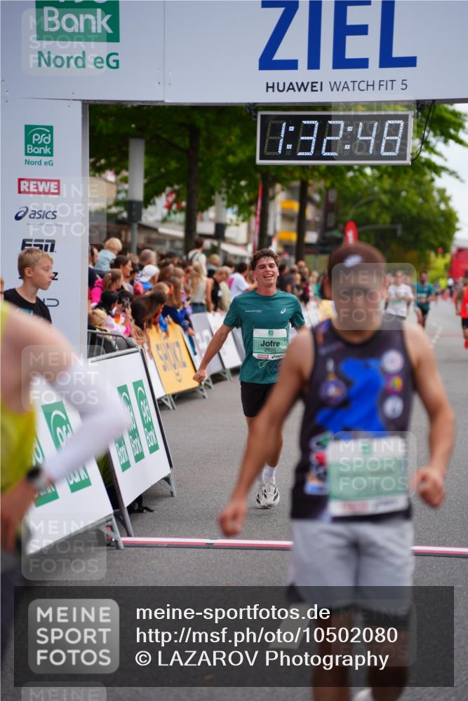 20.09.2026 - PSD Bank Halbmarathon LAZAROV Photography http://msf.ph/oto/10502080 20.09.2026 11:32:47 Ziel 1208, 2086, 2575, 2625 meine-sportfotos.de