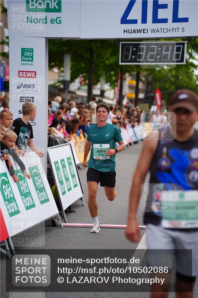 20.09.2026 - PSD Bank Halbmarathon LAZAROV Photography http://msf.ph/oto/10502086 20.09.2026 11:32:48 Ziel 1208, 2086, 2575, 2625 meine-sportfotos.de