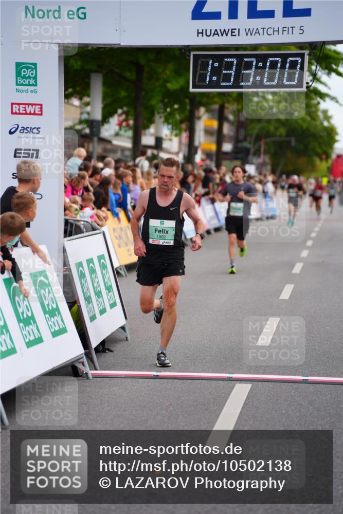 20.09.2026 - PSD Bank Halbmarathon LAZAROV Photography http://msf.ph/oto/10502138 20.09.2026 11:33:00 Ziel 1310, 1721, 1922, 2498, 3423, 3508 meine-sportfotos.de