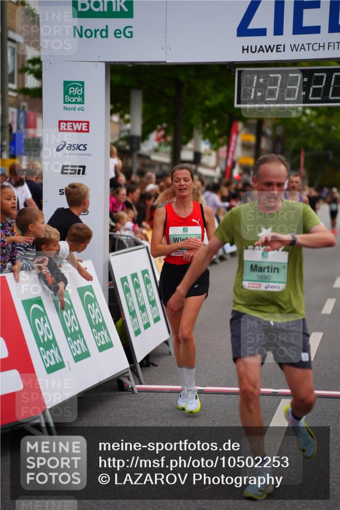 20.09.2026 - PSD Bank Halbmarathon LAZAROV Photography http://msf.ph/oto/10502253 20.09.2026 11:33:20 Ziel 1690, 1849, 2115, 3048, 3994, 4116, 4134, 4145, 4614 meine-sportfotos.de