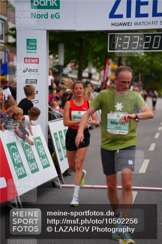 20.09.2026 - PSD Bank Halbmarathon LAZAROV Photography http://msf.ph/oto/10502256 20.09.2026 11:33:20 Ziel 1690, 1849, 2115, 3048, 3994, 4116, 4134, 4145, 4614 meine-sportfotos.de