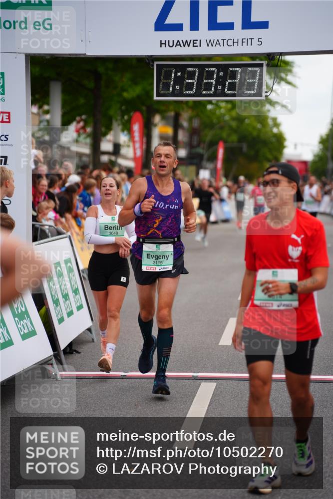 20.09.2026 - PSD Bank Halbmarathon LAZAROV Photography http://msf.ph/oto/10502270 20.09.2026 11:33:22 Ziel 1690, 1849, 2115, 3048, 3994, 4116, 4134, 4614 meine-sportfotos.de