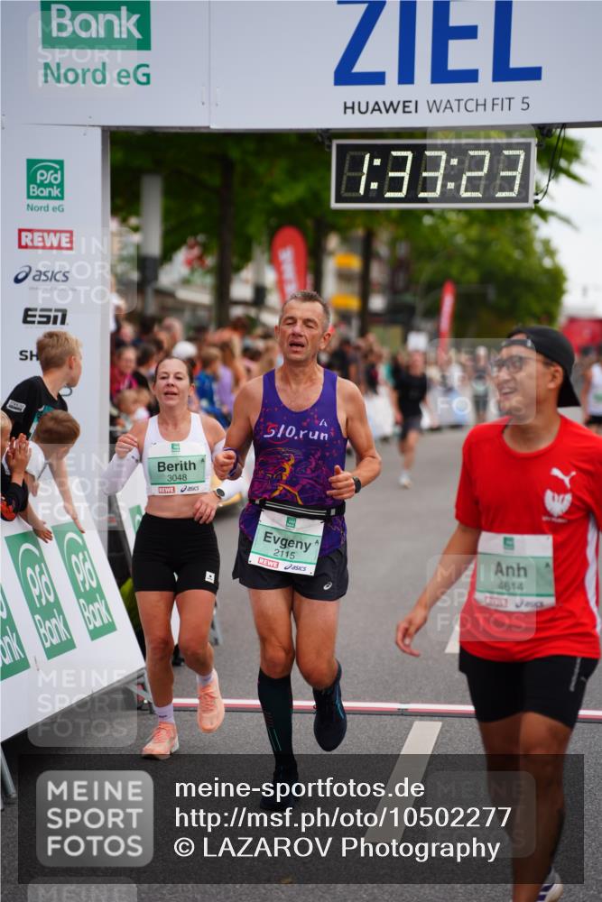20.09.2026 - PSD Bank Halbmarathon LAZAROV Photography http://msf.ph/oto/10502277 20.09.2026 11:33:23 Ziel 1690, 2115, 2789, 3048, 4134, 4352, 4614 meine-sportfotos.de