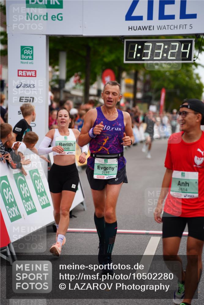 20.09.2026 - PSD Bank Halbmarathon LAZAROV Photography http://msf.ph/oto/10502280 20.09.2026 11:33:23 Ziel 1690, 2115, 2789, 3048, 4134, 4352, 4614 meine-sportfotos.de