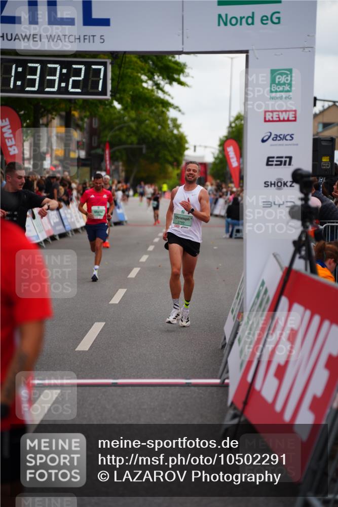 20.09.2026 - PSD Bank Halbmarathon LAZAROV Photography http://msf.ph/oto/10502291 20.09.2026 11:33:26 Ziel 1690, 1737, 2115, 2789, 3048, 4134, 4352, 4614 meine-sportfotos.de