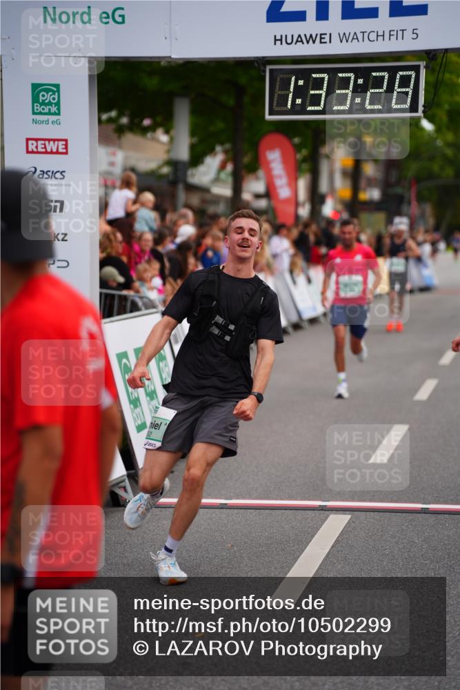 20.09.2026 - PSD Bank Halbmarathon LAZAROV Photography http://msf.ph/oto/10502299 20.09.2026 11:33:27 Ziel 1690, 1737, 2115, 2789, 3048, 4134, 4352, 4614 meine-sportfotos.de