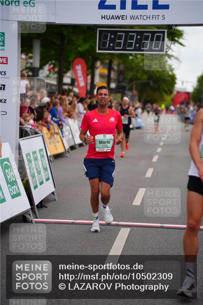 20.09.2026 - PSD Bank Halbmarathon LAZAROV Photography http://msf.ph/oto/10502309 20.09.2026 11:33:29 Ziel 1737, 2115, 2789, 3048, 4352 meine-sportfotos.de