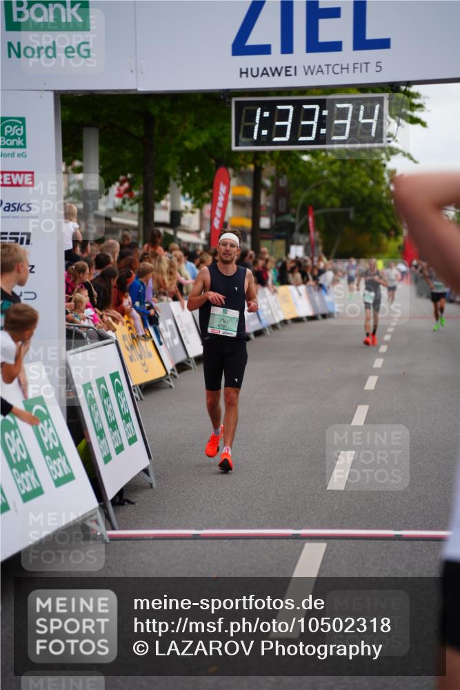 20.09.2026 - PSD Bank Halbmarathon LAZAROV Photography http://msf.ph/oto/10502318 20.09.2026 11:33:33 Ziel 1737, 2789, 4352, 4751 meine-sportfotos.de
