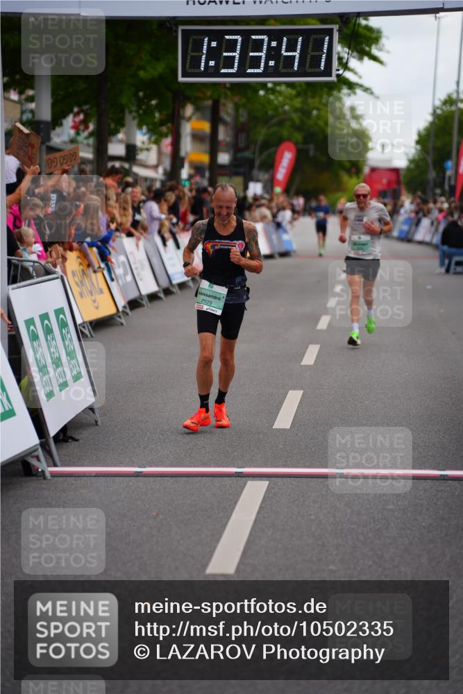 20.09.2026 - PSD Bank Halbmarathon LAZAROV Photography http://msf.ph/oto/10502335 20.09.2026 11:33:40 Ziel 2529, 4395, 4751 meine-sportfotos.de