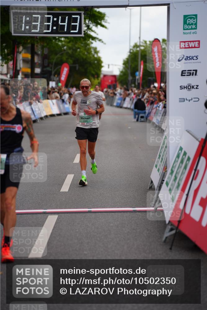 20.09.2026 - PSD Bank Halbmarathon LAZAROV Photography http://msf.ph/oto/10502350 20.09.2026 11:33:42 Ziel 2529, 4395, 4751 meine-sportfotos.de