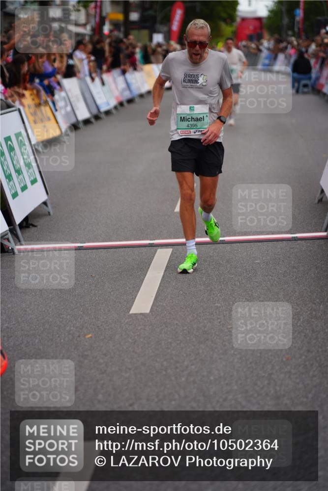 20.09.2026 - PSD Bank Halbmarathon LAZAROV Photography http://msf.ph/oto/10502364 20.09.2026 11:33:44 Ziel 2529, 4395 meine-sportfotos.de