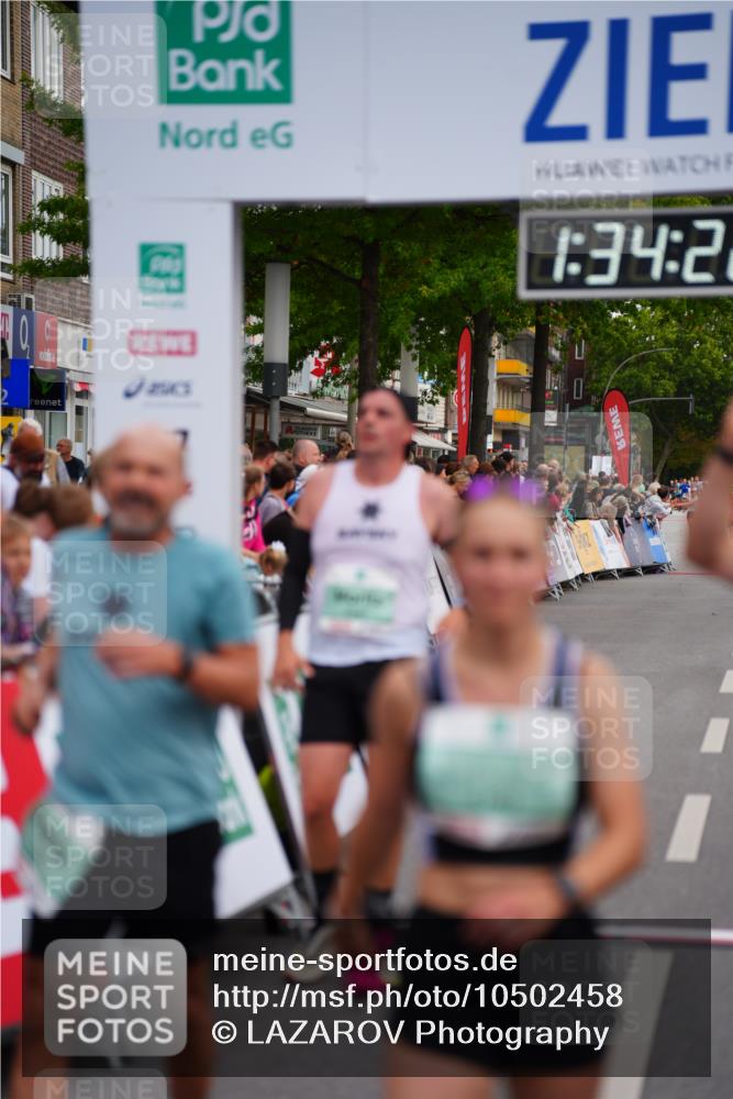 20.09.2026 - PSD Bank Halbmarathon LAZAROV Photography http://msf.ph/oto/10502458 20.09.2026 11:34:22 Ziel 1384, 1871, 2043, 2547, 2945, 4783 meine-sportfotos.de