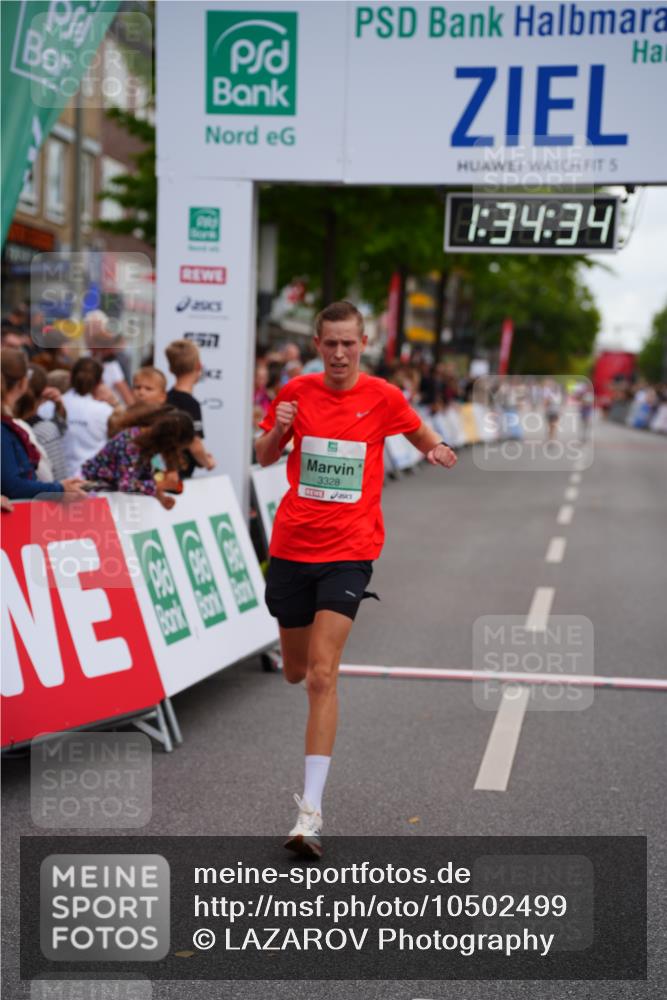 20.09.2026 - PSD Bank Halbmarathon LAZAROV Photography http://msf.ph/oto/10502499 20.09.2026 11:34:34 Ziel 3328 meine-sportfotos.de