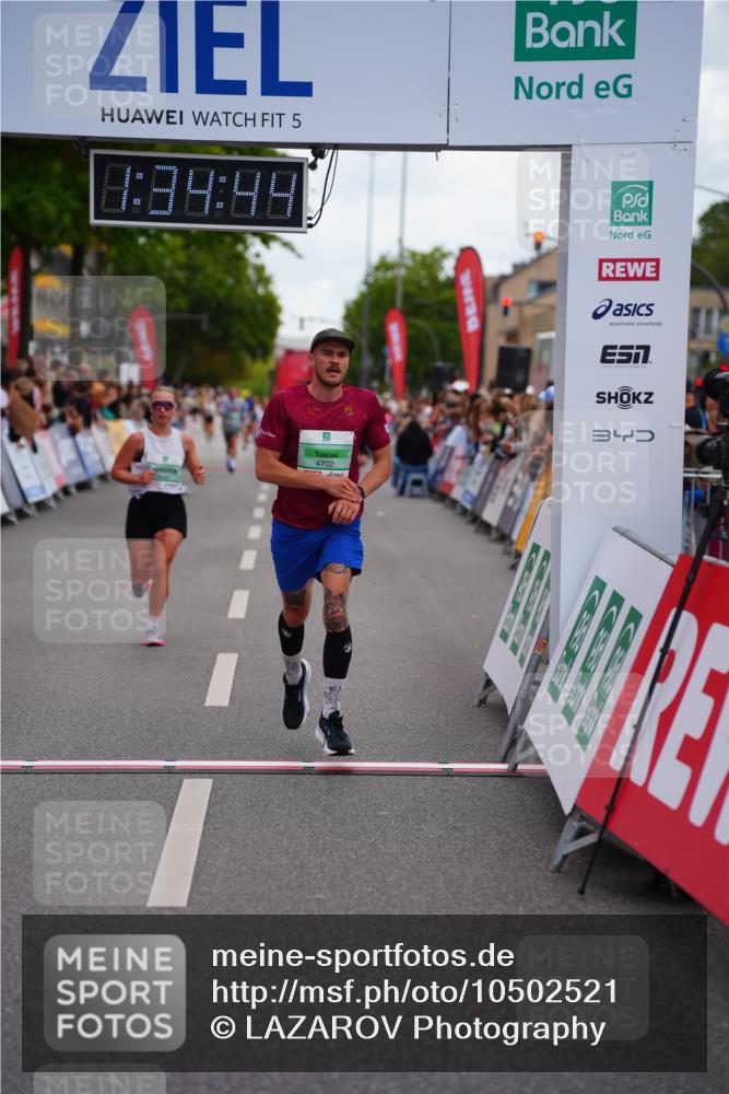 20.09.2026 - PSD Bank Halbmarathon LAZAROV Photography http://msf.ph/oto/10502521 20.09.2026 11:34:44 Ziel 4345, 4702 meine-sportfotos.de