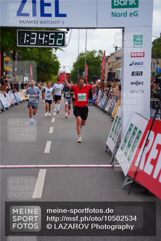 20.09.2026 - PSD Bank Halbmarathon LAZAROV Photography http://msf.ph/oto/10502534 20.09.2026 11:34:52 Ziel 1632, 2308, 2910, 3267, 4345, 4702 meine-sportfotos.de