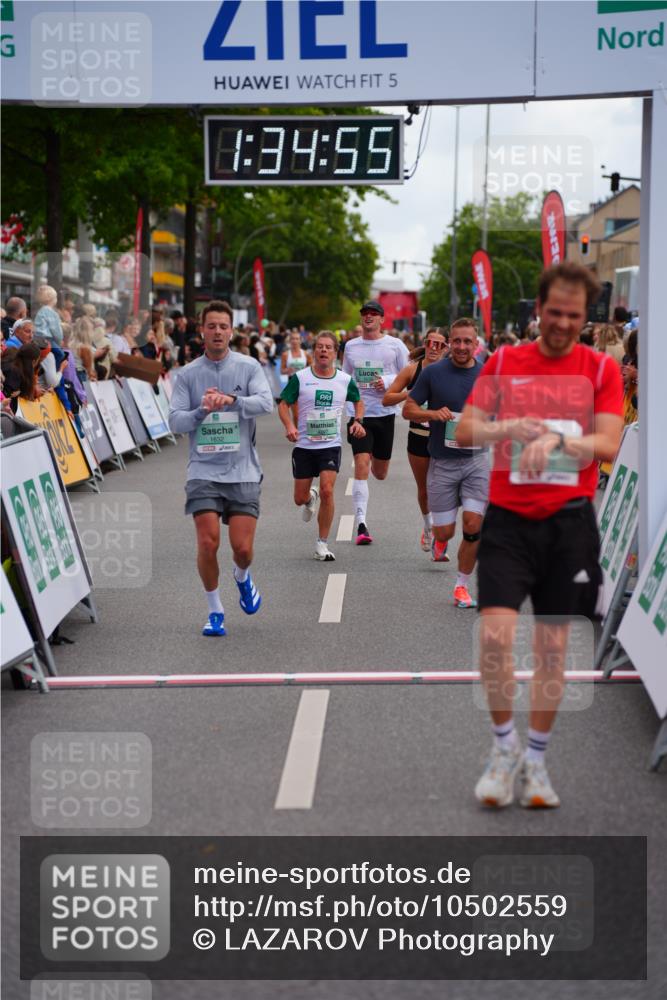 20.09.2026 - PSD Bank Halbmarathon LAZAROV Photography http://msf.ph/oto/10502559 20.09.2026 11:34:55 Ziel 1535, 1632, 2308, 2910, 3267, 4297 meine-sportfotos.de