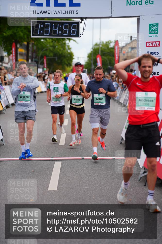 20.09.2026 - PSD Bank Halbmarathon LAZAROV Photography http://msf.ph/oto/10502562 20.09.2026 11:34:56 Ziel 1535, 1632, 2159, 2308, 2910, 3267, 4297 meine-sportfotos.de