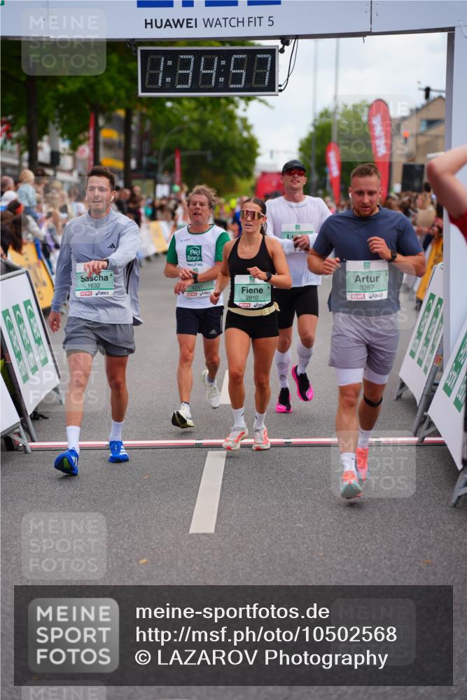 20.09.2026 - PSD Bank Halbmarathon LAZAROV Photography http://msf.ph/oto/10502568 20.09.2026 11:34:56 Ziel 1535, 1632, 2159, 2308, 2910, 3267, 4297 meine-sportfotos.de