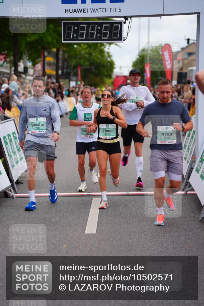 20.09.2026 - PSD Bank Halbmarathon LAZAROV Photography http://msf.ph/oto/10502571 20.09.2026 11:34:56 Ziel 1535, 1632, 2159, 2308, 2910, 3267, 4297 meine-sportfotos.de