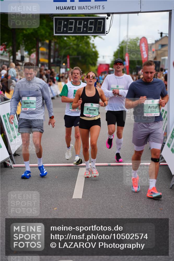 20.09.2026 - PSD Bank Halbmarathon LAZAROV Photography http://msf.ph/oto/10502574 20.09.2026 11:34:57 Ziel 1535, 1632, 2159, 2308, 2910, 3267, 4297 meine-sportfotos.de
