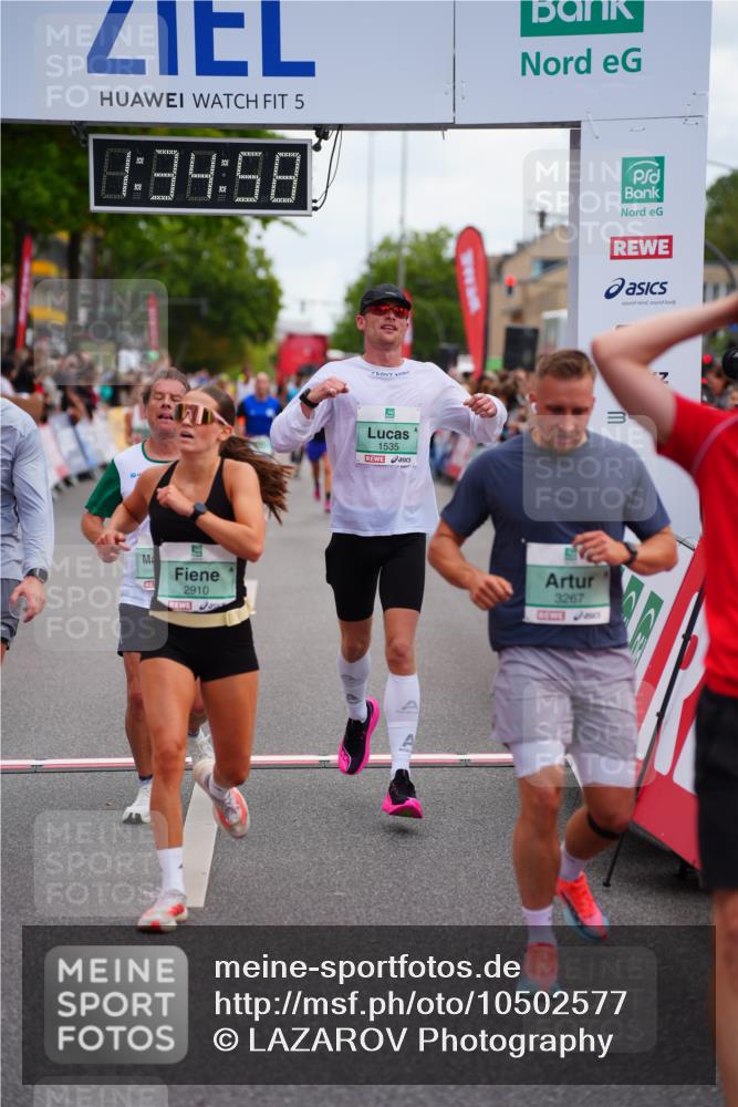 20.09.2026 - PSD Bank Halbmarathon LAZAROV Photography http://msf.ph/oto/10502577 20.09.2026 11:34:57 Ziel 1535, 1632, 2159, 2308, 2910, 3267, 4297 meine-sportfotos.de