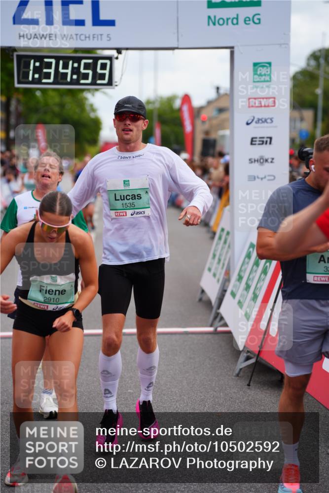 20.09.2026 - PSD Bank Halbmarathon LAZAROV Photography http://msf.ph/oto/10502592 20.09.2026 11:34:58 Ziel 1535, 1632, 1930, 2159, 2308, 2352, 2910, 3267, 4297 meine-sportfotos.de
