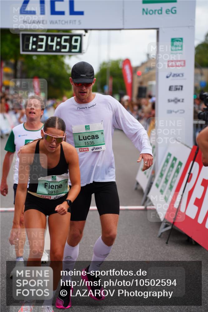 20.09.2026 - PSD Bank Halbmarathon LAZAROV Photography http://msf.ph/oto/10502594 20.09.2026 11:34:59 Ziel 1535, 1632, 1930, 2159, 2308, 2352, 2910, 3267, 4297 meine-sportfotos.de