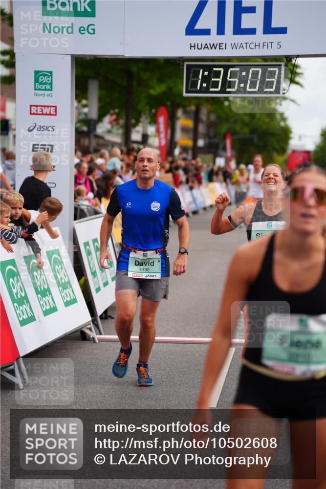 20.09.2026 - PSD Bank Halbmarathon LAZAROV Photography http://msf.ph/oto/10502608 20.09.2026 11:35:03 Ziel 1195, 1535, 1632, 1930, 2159, 2352, 2910, 3267, 4297 meine-sportfotos.de
