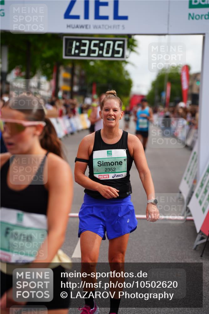 20.09.2026 - PSD Bank Halbmarathon LAZAROV Photography http://msf.ph/oto/10502620 20.09.2026 11:35:05 Ziel 1195, 1327, 1377, 1535, 1930, 2159, 2352, 4297 meine-sportfotos.de