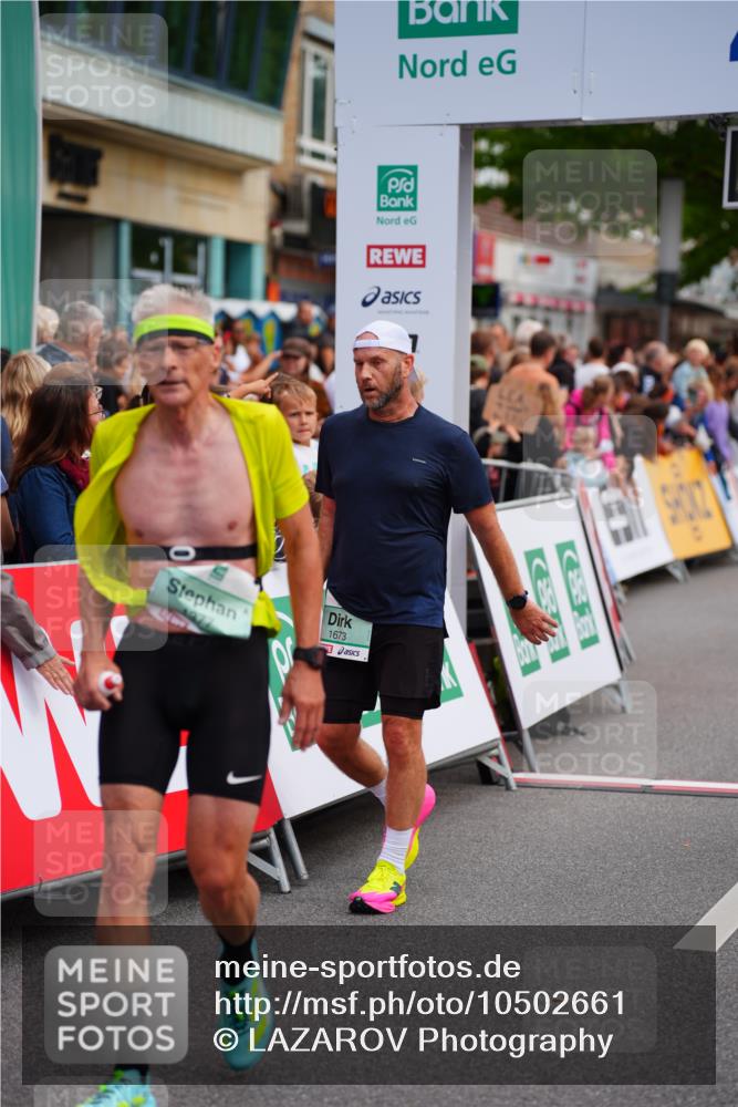 20.09.2026 - PSD Bank Halbmarathon LAZAROV Photography http://msf.ph/oto/10502661 20.09.2026 11:35:12 Ziel 1050, 1195, 1327, 1377, 1673, 1708, 3001, 3067 meine-sportfotos.de