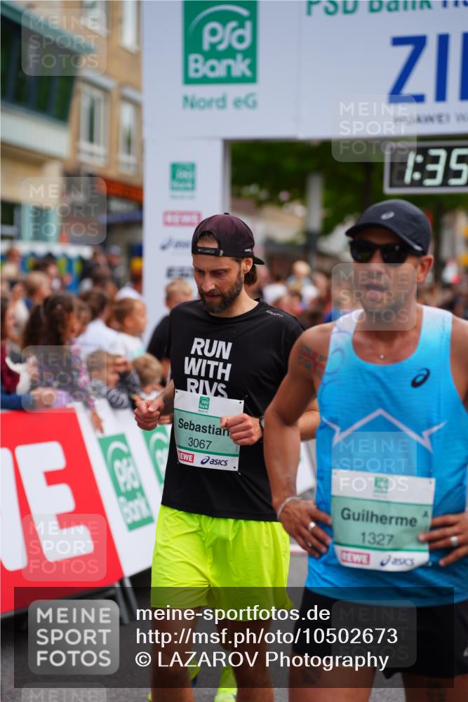20.09.2026 - PSD Bank Halbmarathon LAZAROV Photography http://msf.ph/oto/10502673 20.09.2026 11:35:14 Ziel 1050, 1195, 1327, 1377, 1673, 1708, 3001, 3067 meine-sportfotos.de