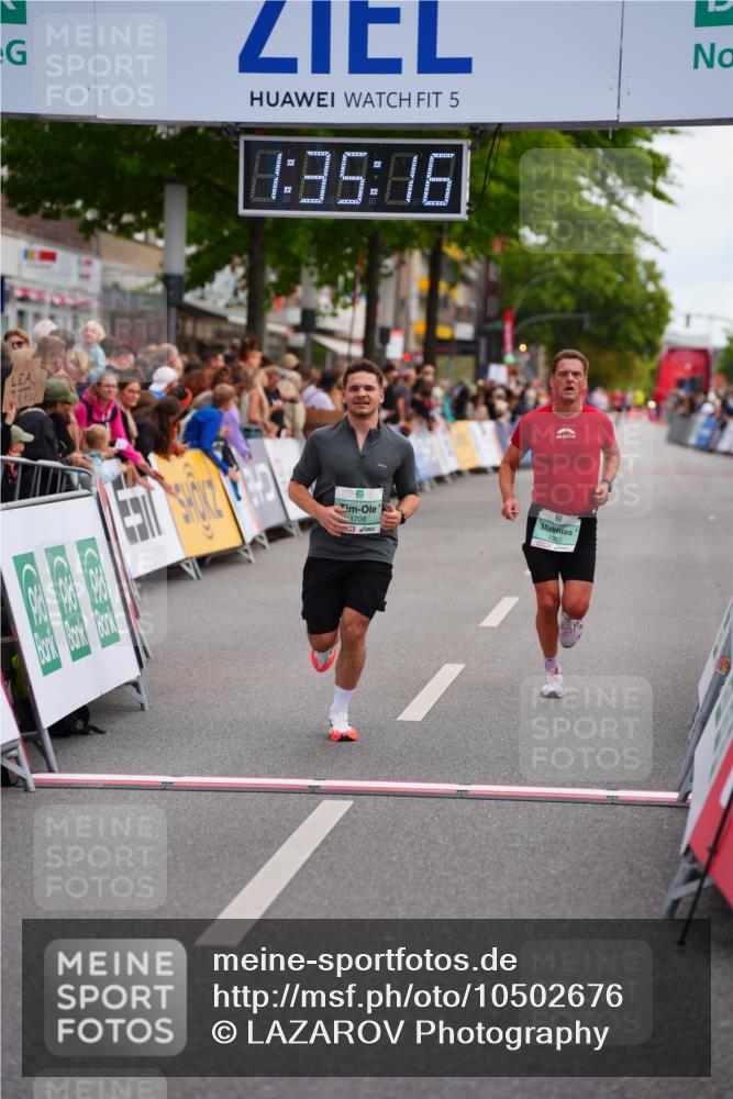 20.09.2026 - PSD Bank Halbmarathon LAZAROV Photography http://msf.ph/oto/10502676 20.09.2026 11:35:15 Ziel 1050, 1327, 1377, 1673, 1708, 3001, 3067 meine-sportfotos.de