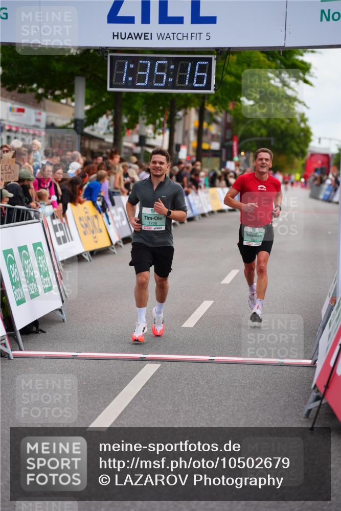 20.09.2026 - PSD Bank Halbmarathon LAZAROV Photography http://msf.ph/oto/10502679 20.09.2026 11:35:15 Ziel 1050, 1327, 1377, 1673, 1708, 3001, 3067 meine-sportfotos.de