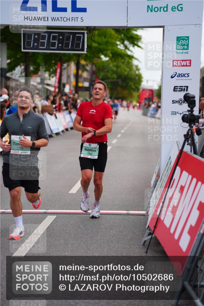 20.09.2026 - PSD Bank Halbmarathon LAZAROV Photography http://msf.ph/oto/10502686 20.09.2026 11:35:16 Ziel 1050, 1327, 1377, 1673, 1708, 3001, 3067 meine-sportfotos.de