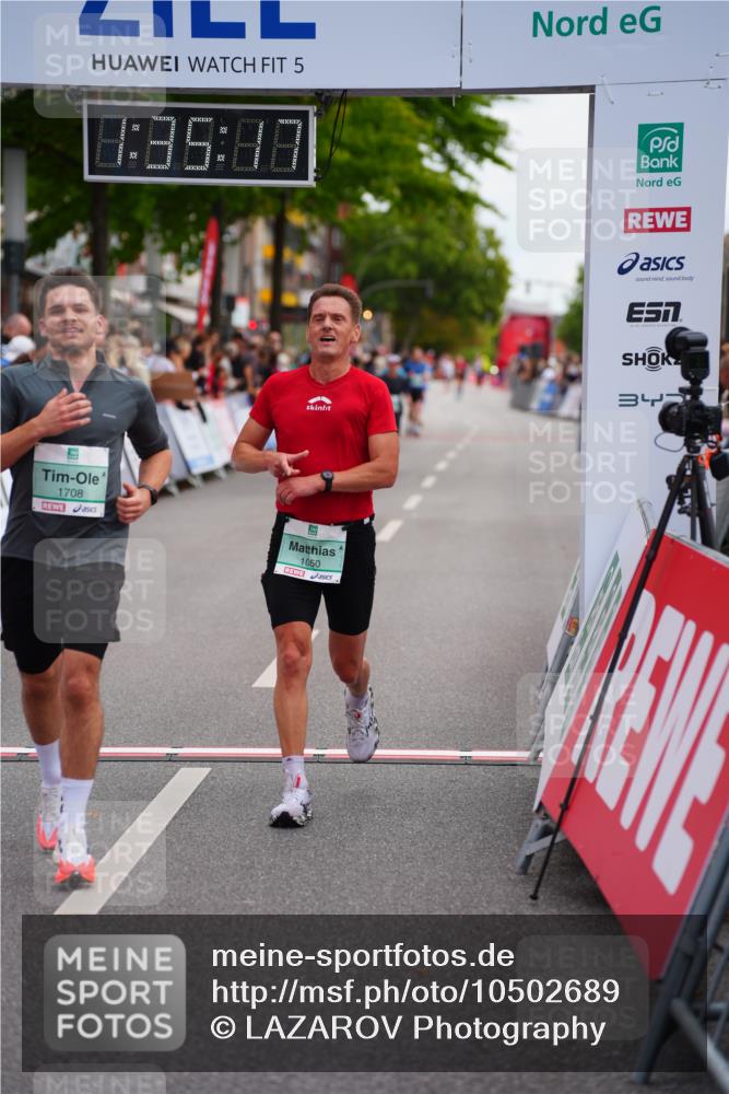 20.09.2026 - PSD Bank Halbmarathon LAZAROV Photography http://msf.ph/oto/10502689 20.09.2026 11:35:17 Ziel 1050, 1377, 1673, 1708, 3001, 3067 meine-sportfotos.de