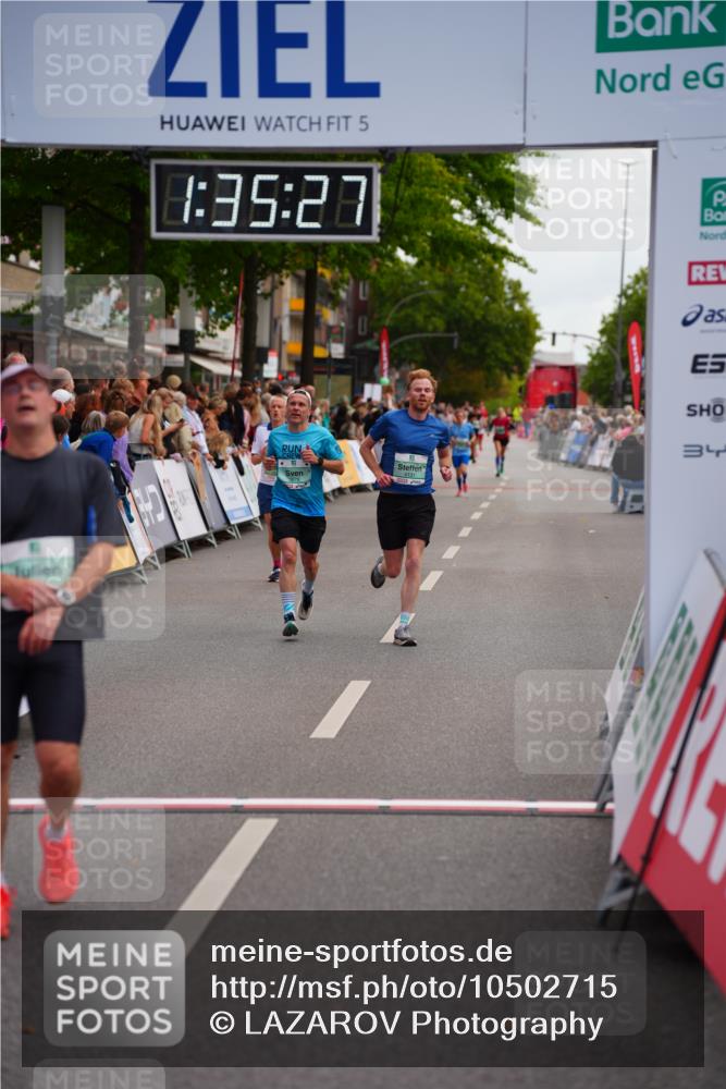 20.09.2026 - PSD Bank Halbmarathon LAZAROV Photography http://msf.ph/oto/10502715 20.09.2026 11:35:27 Ziel 1355, 2525, 3878, 4131 meine-sportfotos.de