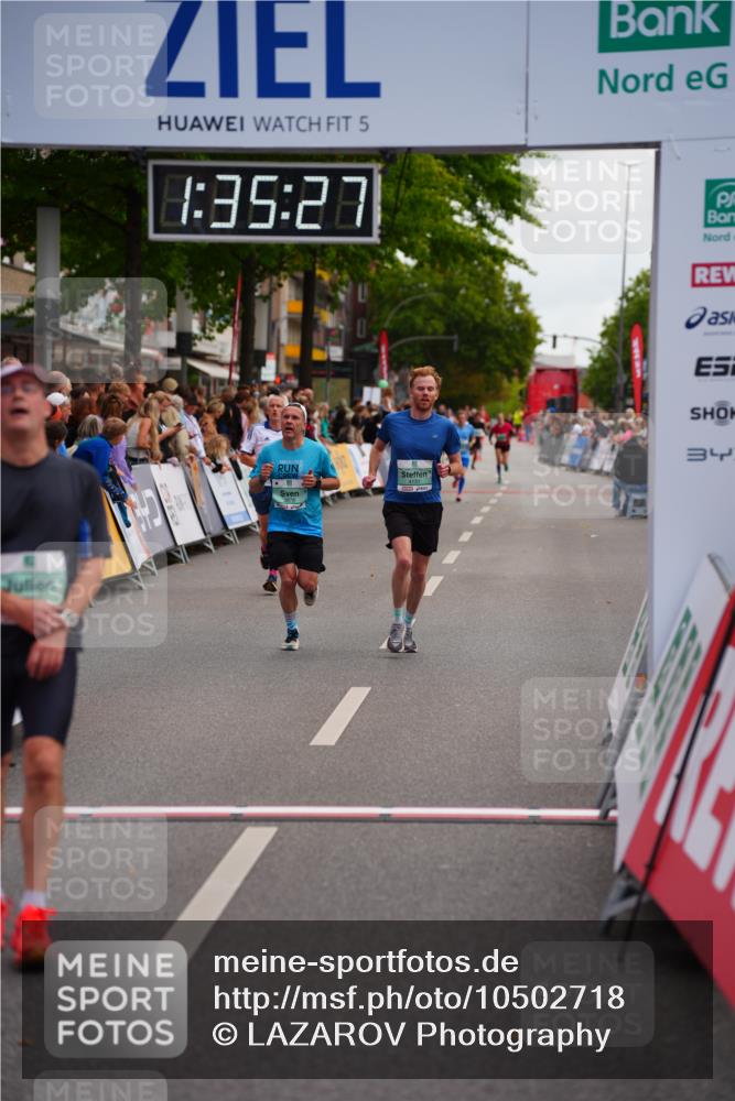 20.09.2026 - PSD Bank Halbmarathon LAZAROV Photography http://msf.ph/oto/10502718 20.09.2026 11:35:27 Ziel 1355, 2525, 3878, 4131 meine-sportfotos.de