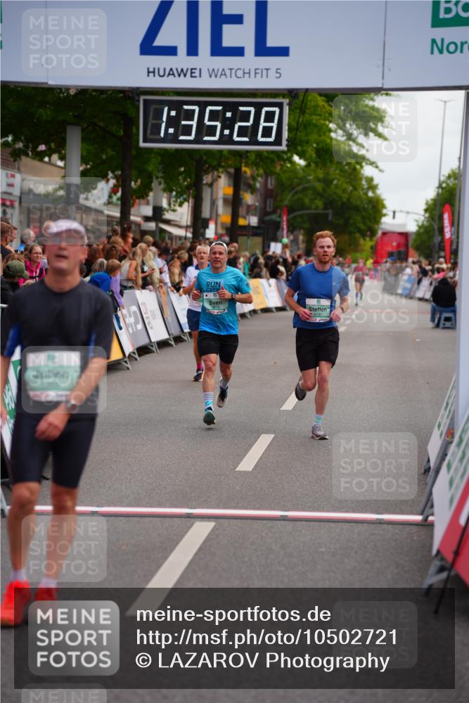 20.09.2026 - PSD Bank Halbmarathon LAZAROV Photography http://msf.ph/oto/10502721 20.09.2026 11:35:28 Ziel 1355, 2525, 3878, 4131 meine-sportfotos.de