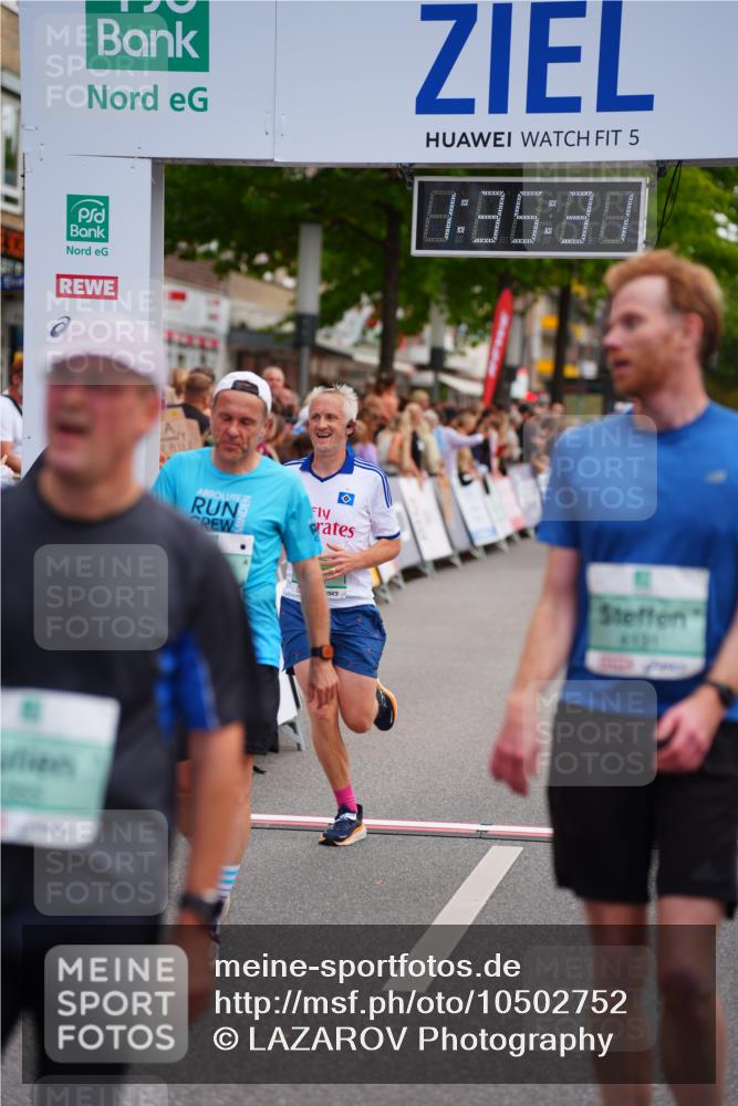 20.09.2026 - PSD Bank Halbmarathon LAZAROV Photography http://msf.ph/oto/10502752 20.09.2026 11:35:31 Ziel 1355, 2525, 3878, 4131 meine-sportfotos.de