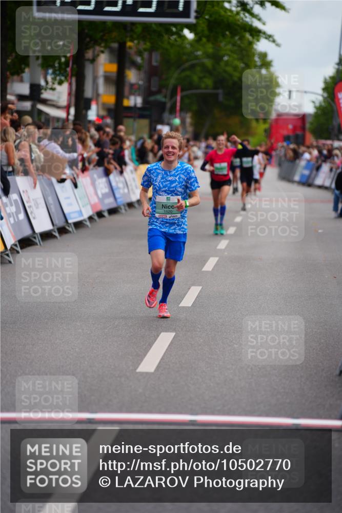 20.09.2026 - PSD Bank Halbmarathon LAZAROV Photography http://msf.ph/oto/10502770 20.09.2026 11:35:36 Ziel 1520, 2525, 3878, 4131 meine-sportfotos.de