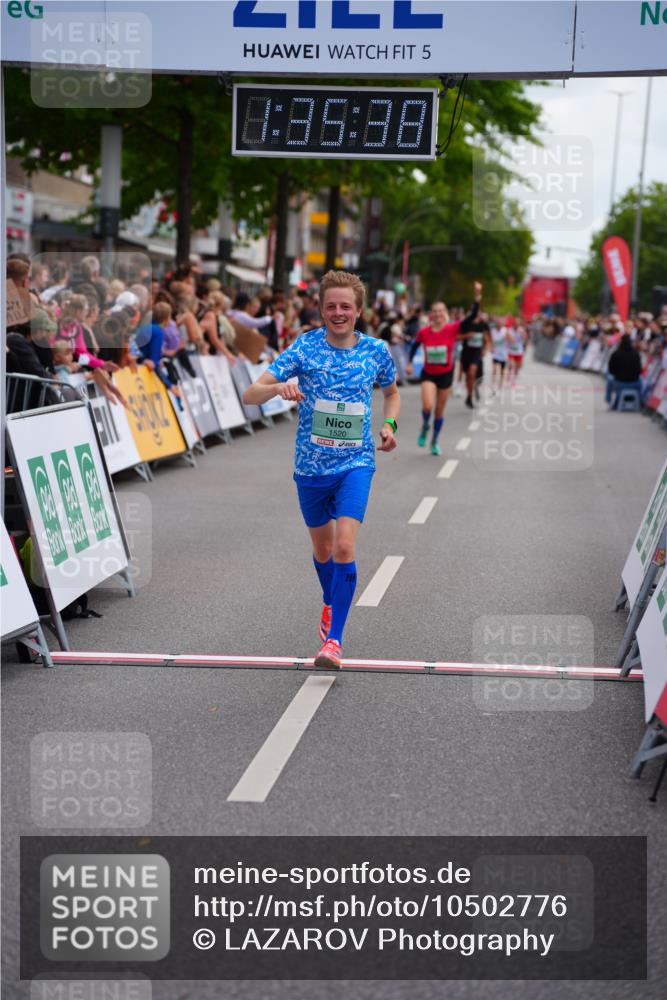 20.09.2026 - PSD Bank Halbmarathon LAZAROV Photography http://msf.ph/oto/10502776 20.09.2026 11:35:38 Ziel 1520, 2525 meine-sportfotos.de