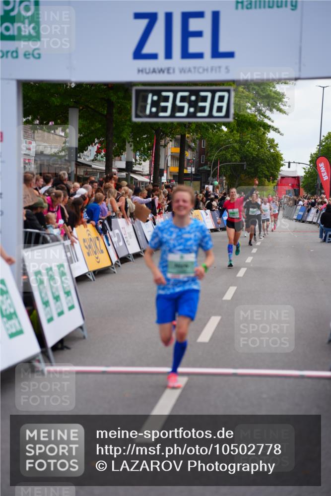 20.09.2026 - PSD Bank Halbmarathon LAZAROV Photography http://msf.ph/oto/10502778 20.09.2026 11:35:38 Ziel 1520, 2525 meine-sportfotos.de