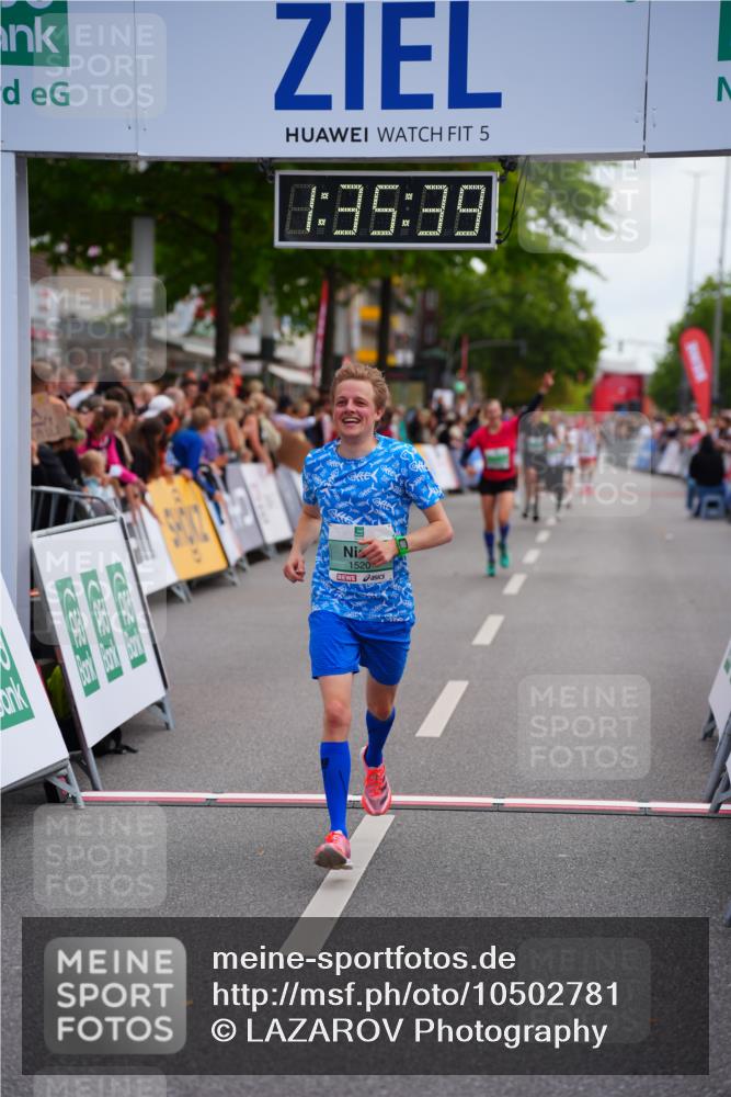 20.09.2026 - PSD Bank Halbmarathon LAZAROV Photography http://msf.ph/oto/10502781 20.09.2026 11:35:38 Ziel 1520, 2525 meine-sportfotos.de