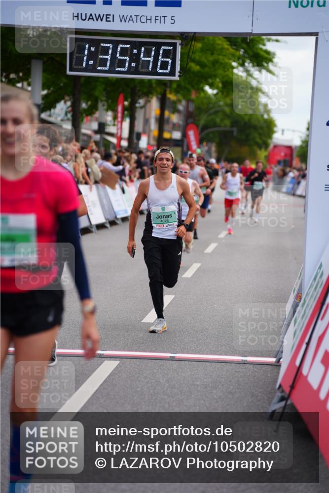 20.09.2026 - PSD Bank Halbmarathon LAZAROV Photography http://msf.ph/oto/10502820 20.09.2026 11:35:46 Ziel 1520, 1614, 2379, 4075, 4076, 4649 meine-sportfotos.de