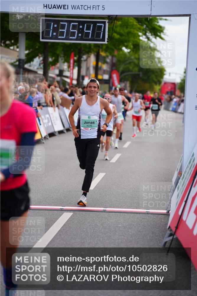 20.09.2026 - PSD Bank Halbmarathon LAZAROV Photography http://msf.ph/oto/10502826 20.09.2026 11:35:46 Ziel 1520, 1614, 2379, 4075, 4076, 4649 meine-sportfotos.de